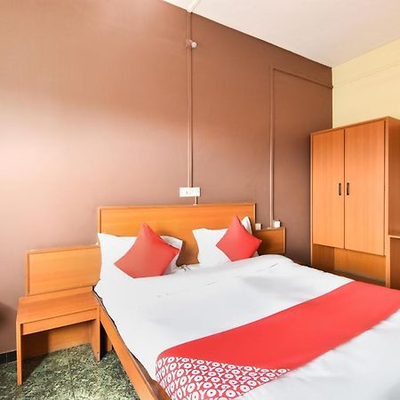 Oyo 63264 Hotel Shamiana Пандарпур Екстериор снимка