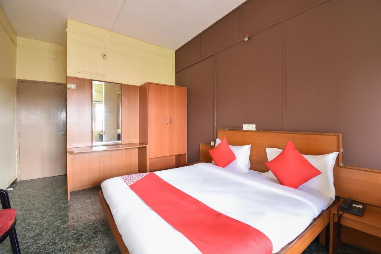 Oyo 63264 Hotel Shamiana Пандарпур Екстериор снимка