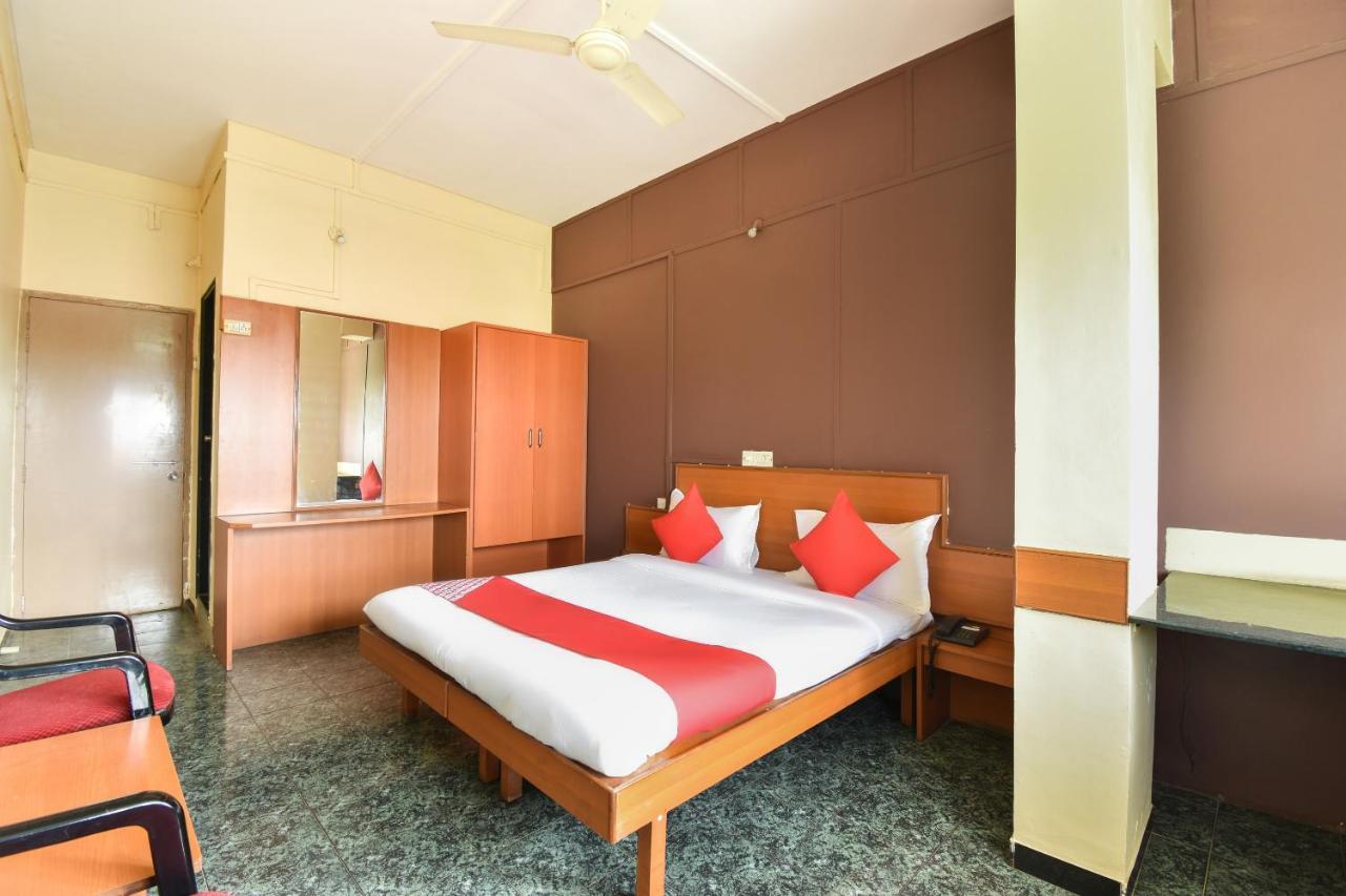 Oyo 63264 Hotel Shamiana Пандарпур Екстериор снимка