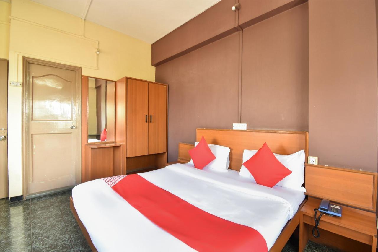 Oyo 63264 Hotel Shamiana Пандарпур Екстериор снимка