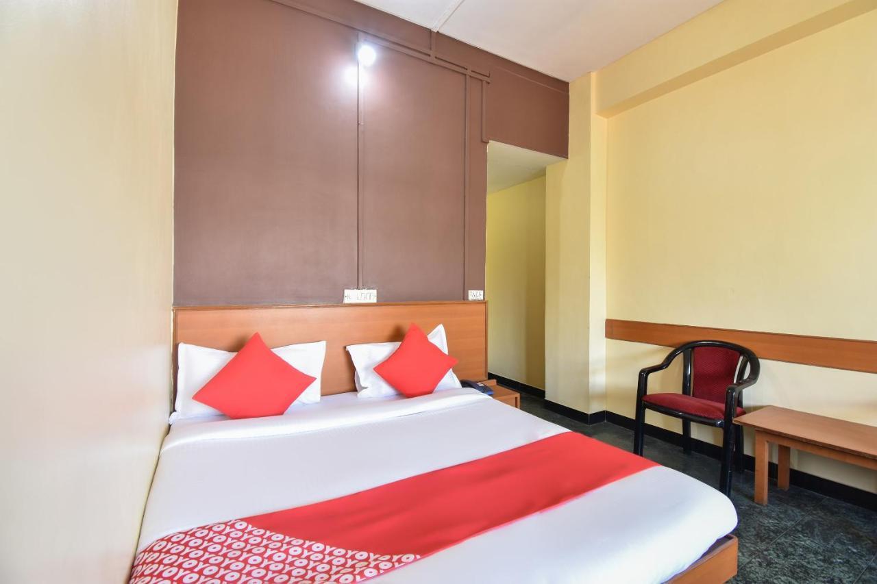 Oyo 63264 Hotel Shamiana Пандарпур Екстериор снимка