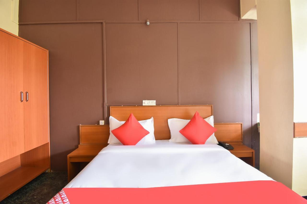 Oyo 63264 Hotel Shamiana Пандарпур Екстериор снимка